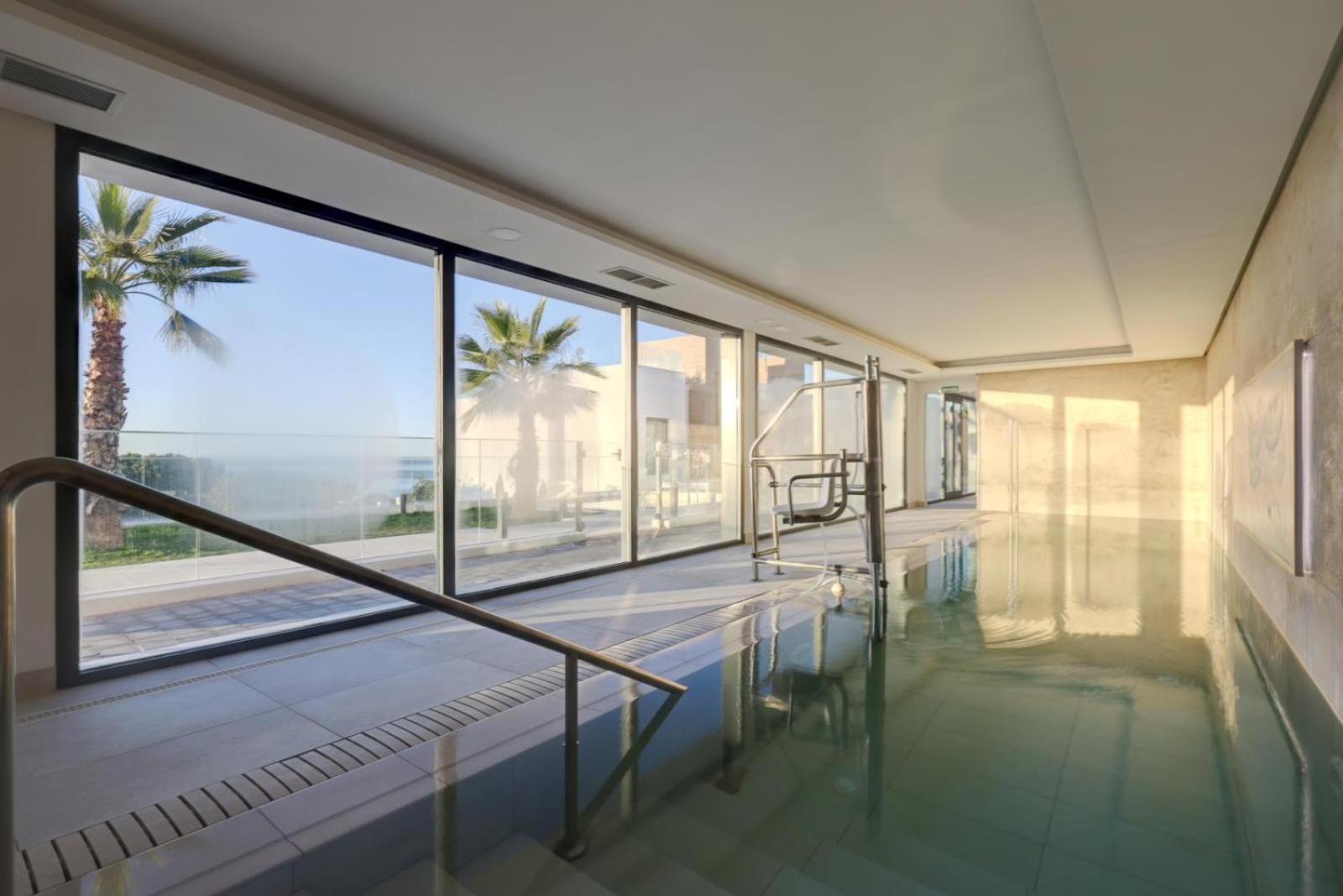 Luxurious Sea View In Apartment