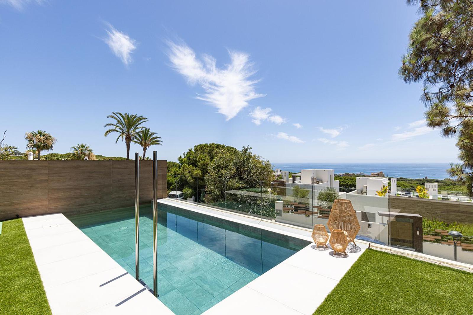 Luxurious Sea View In Apartment